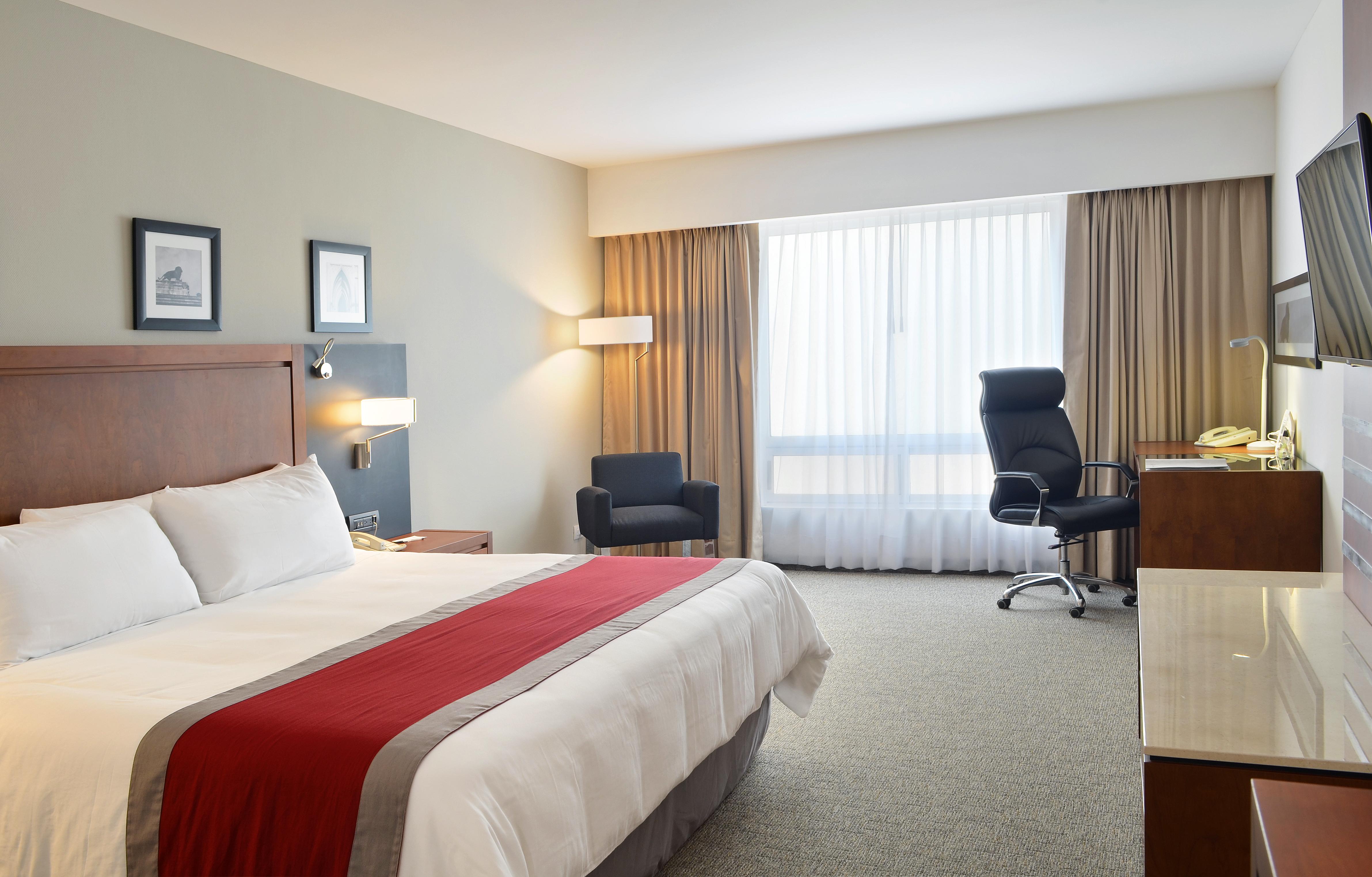 Radisson Poliforum Plaza Hotel Леон Екстериор снимка