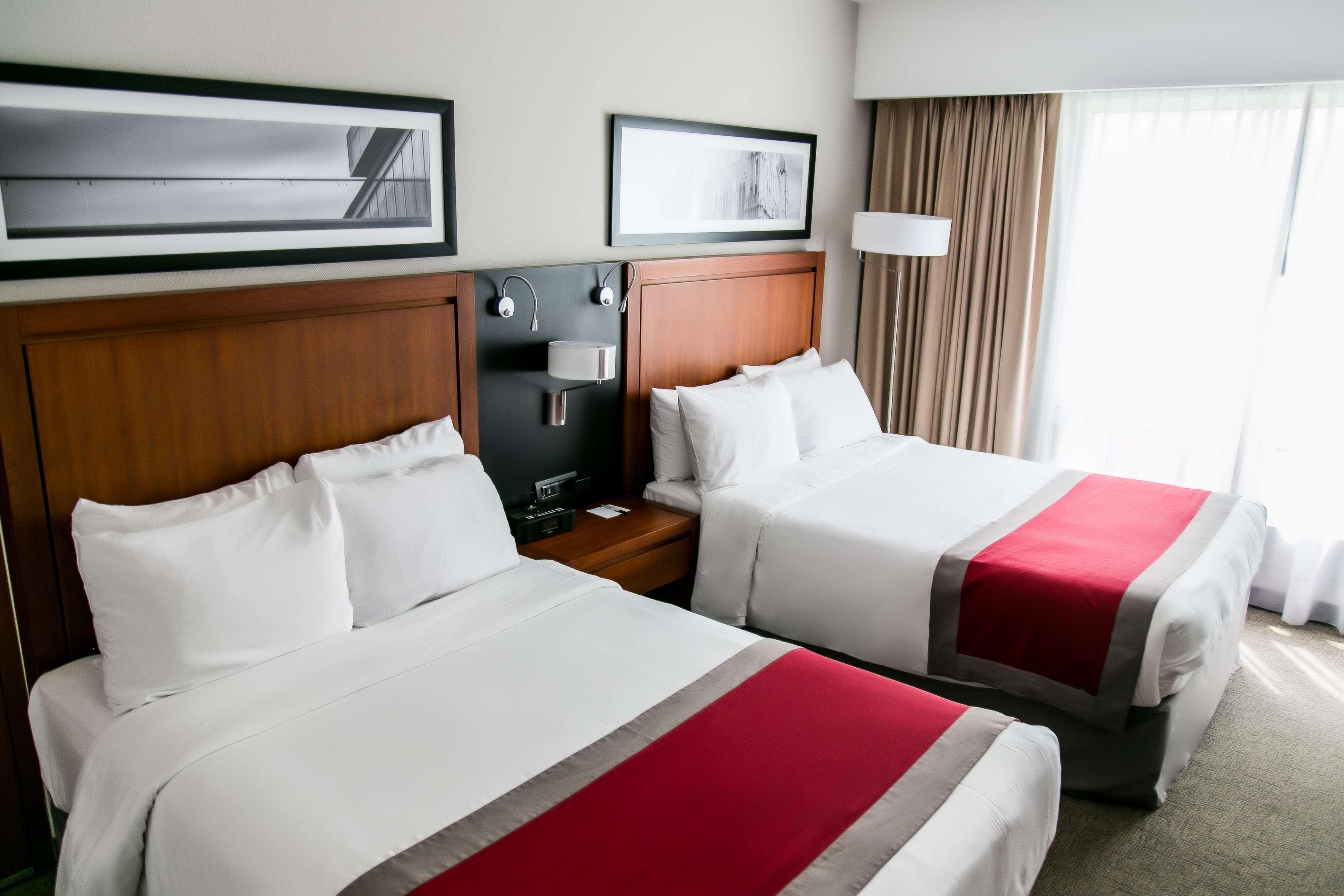 Radisson Poliforum Plaza Hotel Леон Екстериор снимка